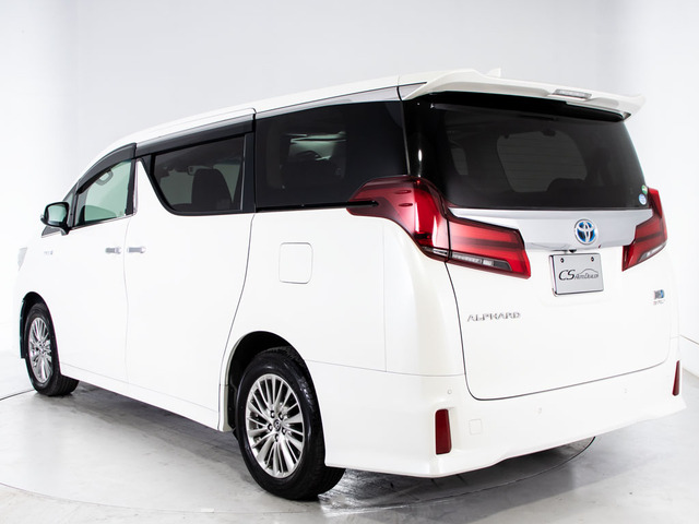 ★展示前点検実施★特殊な機材も用いて、全車点検を実施しております!