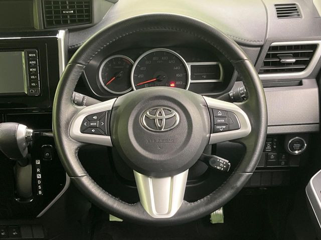 �y�����v�����X�e�A�����O�z�㎿�Ȋv���g�p���邱�ƂŁA��ɂ����������݂ƂĂ��^�]���₷���n���h���ł���