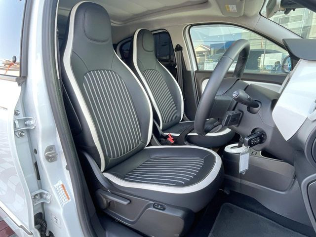 ���V�[�g�̎g�p��:�j��E�ւ�������Ȃ��A�����̒ʂ肫�ꂢ�ȏ�Ԃ��ێ����Ă���܂��B�܂��A�����N���[�j���O�E�R�[�e�B���O�����p�����������܂��B