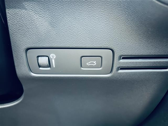 XC40B4 AWD インスクリプション 4WD