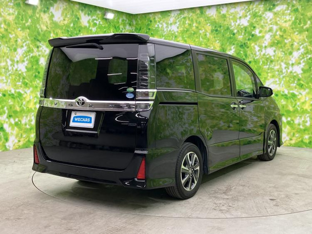 ヴォクシー2.0 ZS 煌