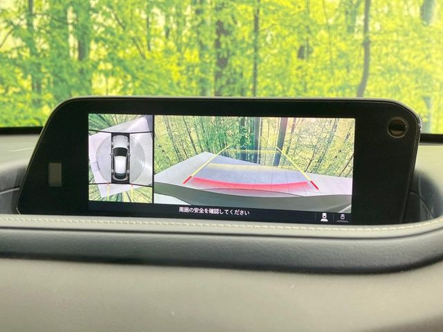 �y360&deg;�r���[���j�^�[�z��p�̃J�����ɂ��A�ォ�猩���낵���悤�Ȏ��_��360�x�N���}�̎��͂��m�F���邱�Ƃ��ł��܂����c�񒓎Ԃ╝�񂹎��Ɋ��􂵂Ă���܂���