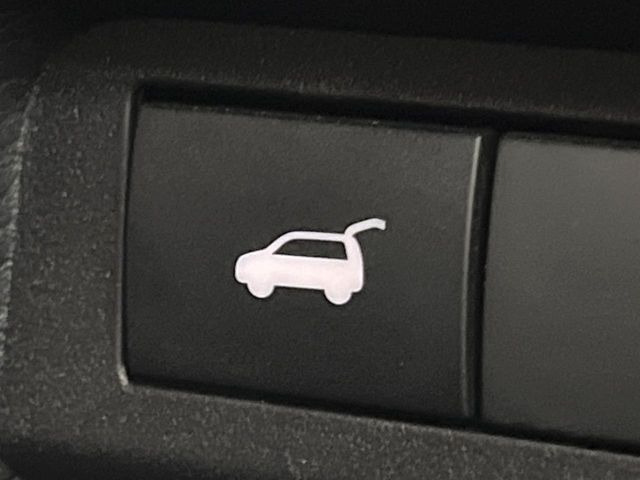 �y�p���[�o�b�N�h�A�z�X�}�[�g�L�[��^�]�Ȃ̃{�^�������������Ń��A�Q�[�g�������ŊJ���܂�!�ו��������Ă��鎞��A�����ʒu�ɂ���o�b�N�h�A��߂�ۂɕ֗��ȋ@�\�ł���