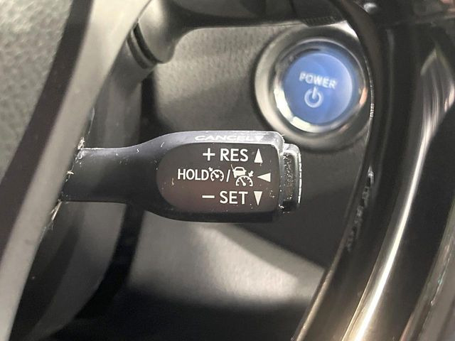 �y�N���[�Y�R���g���[���z�������H�����N���N���s�B�A�N�Z���𗣂��Ă���葬�x�ő��s���ł��A�������^�]���̕��S���y��!�����E�������ȒP�ȃX�C�b�`����Œ����ł��܂��B