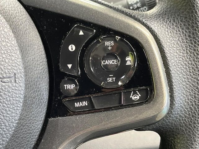 �y�A�_�v�e�B�u�N���[�Y�R���g���[���z�������H�ł̒��������s���y��!!�����ő��x��ۂN���[�Y�R���g���[�����A�Փˌy���V�X�e���ƘA�g���A�O���̎ԗ������m���ĎԊԂ�ۂ悤�ɑ��x���߂��Ă���܂�!!