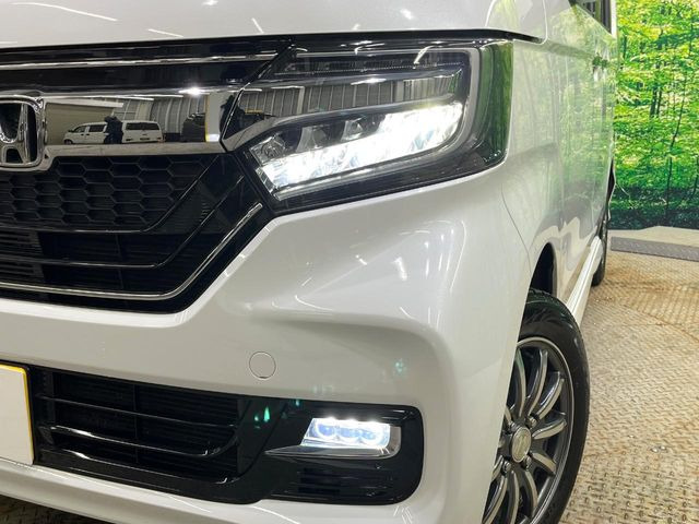 �w�b�h���C�g��e�[�������v&�A���~�z�C�[�����̊e��R�[�e�B���O���I�X�X�����Ă���܂��B�����Y�����̉��΂݂≘���}���A���ꂢ�ȏ�Ԃ������e�i���X���X�ŕۂĂ܂���