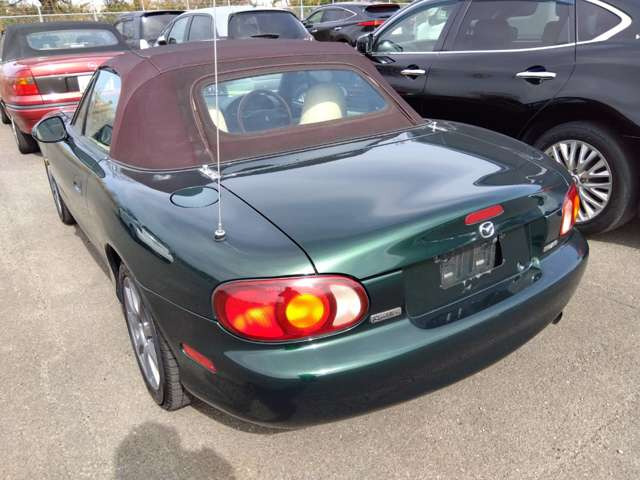 ロードスター1.8 VS