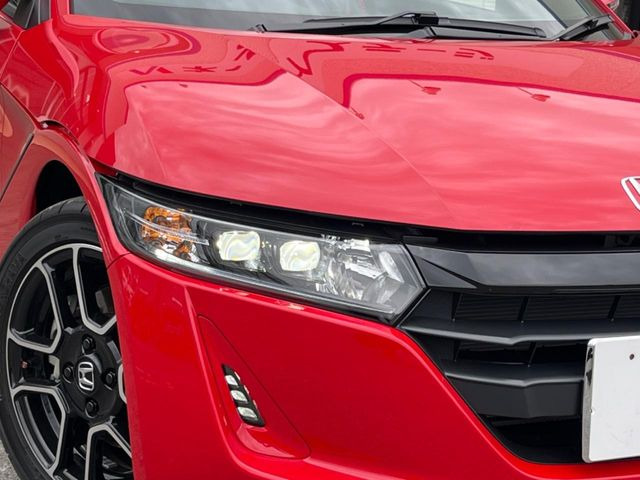 �yLED�w�b�h���C�g�z���V����ԑ��s�����ǍD�Ȏ��E���m�ۂ����S���ĉ^�]�ł��鍂�P�xLED�w�b�h���C�g�𑕔�!�_�����x�������A����d�͂��}�����Ă��܂��B