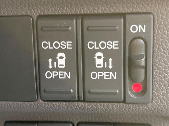 �y�����p���[�X���C�h�h�A�z�X�}�[�g�L�[��^�]�Ȃ̃X�C�b�`�Ō�ȗ����X���C�h�h�A�̊J���\���d��������͂����ăh�A���J����K�v�������A�����Ȃ��q�l�ł��ȒP�ɊJ���߂ł����K�ł���