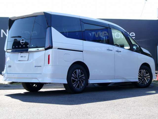 セレナ1.4 e-POWER ハイウェイスターV