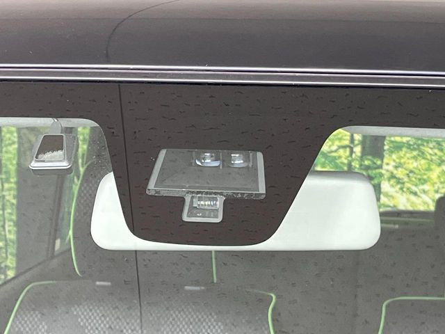 �y���[�_�[�u���[�L�T�|�[�g�z���s���ɑO���̎ԗ�����F�����A�Փ˂������Ȏ��͌x��ƃu���[�L�ŏՓˉ���Ɣ�Q�y�����A�V�X�g�B�����S�Ƀh���C�u�����y���݂��������܂��B