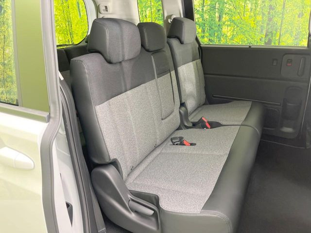 ���i���ȃI���W�i���t���A�}�b�g���I�v�V�����ɂĂ��p�ӂ��Ă���܂��B���D���ȃf�U�C����J���[�����Ԃɍ��킹�đI��ł����������Ƃ��ł��܂���