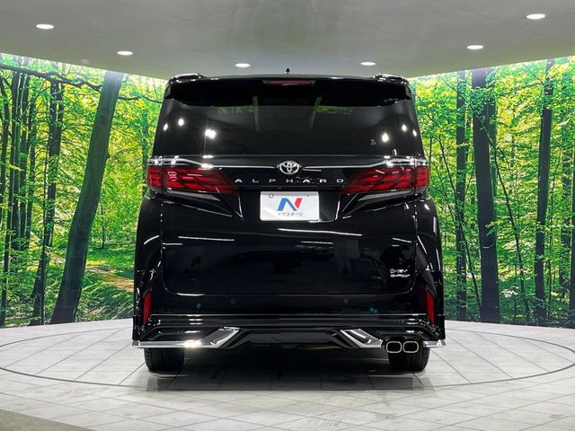 安心の最長10年・走行無制限保証(有償)をご用意。保証内容も充実はもちろん、無料点検&オイル交換や、年中無休の全国・24時間ロードサービスも付帯されておりますのでご安心下さい。