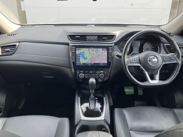 エクストレイル2.0 20Xi