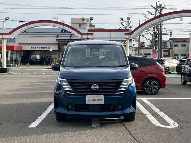 セレナ1.4 e-POWER XV