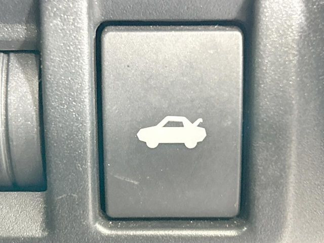 �y�p���[�o�b�N�h�A�z�X�}�[�g�L�[��^�]�Ȃ̃{�^�������������Ń��A�Q�[�g�������ŊJ���܂�!�ו��������Ă��鎞��A�����ʒu�ɂ���o�b�N�h�A��߂�ۂɕ֗��ȋ@�\�ł���