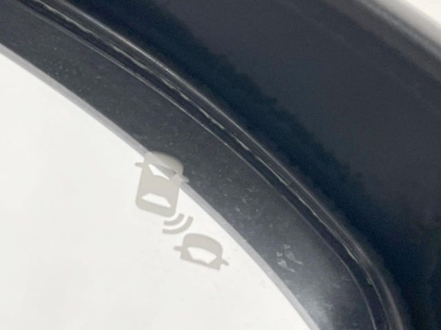 �y�u���C���h�X�|�b�g�C���t�H���[�V�����z���s���A�h�A�~���[�̎��p�ɂȂ�₷���ӏ��Ɍ㑱�Ԃ��ڋ߂���ƃT�C�h�~���[�t�߂Ɍx����\���A�h���C�o�[�ɒ��ӊ��N�����Ă���܂��B