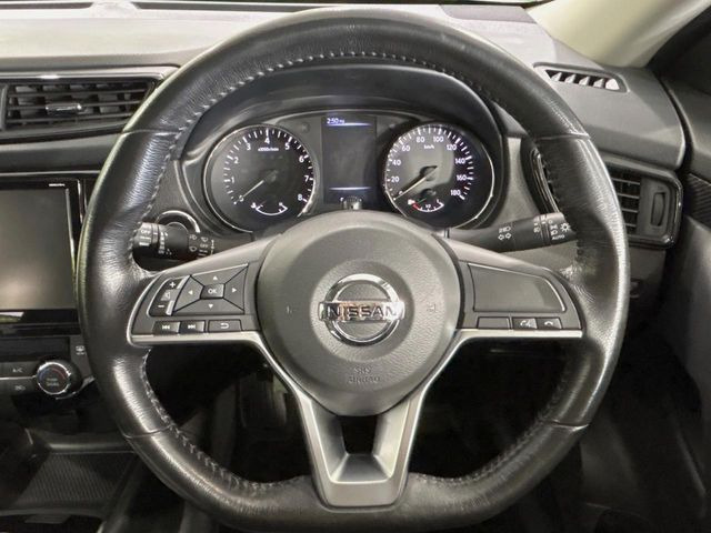 �y�����v�����X�e�A�����O�z�㎿�Ȋv���g�p���邱�ƂŁA��ɂ����������݂ƂĂ��^�]���₷���n���h���ł���