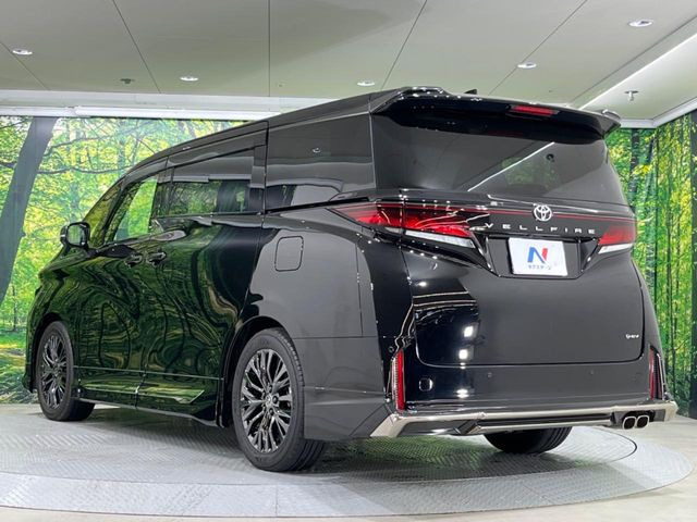 高透明度のガラス皮膜で撥水はもちろん、上質なツヤ・光沢を実現。紫外線や酸性雨から大切な愛車を保護し、色あせ・劣化を防止。「弾スプラッシュコート」、「弾プリミッサコート」からお選びいただけます。