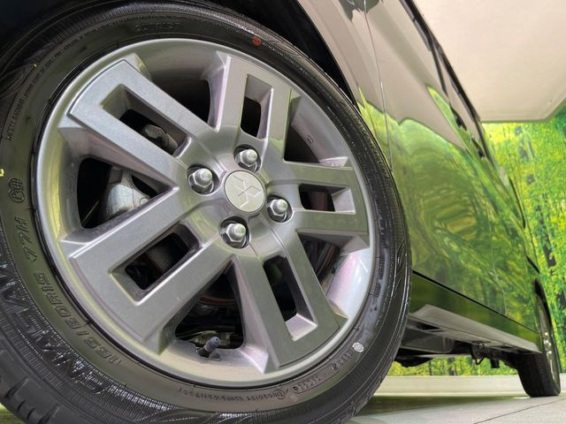 �y����15�C���`�A���~�z�C�[���z�O�ςɃ}�b�`���������A���~�z�C�[���𑕒����Ă���܂��B�e��ЊO�A���~�z�C�[����A�X�^�b�h���X�^�C�����戵�����Ă���܂��B���񂲑��k����������