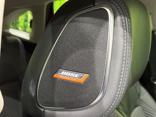 �yBOSE�T�E���h�V�X�e���z���[�J�[�I�v�V�����̍��i�ʃT�E���h�V�X�e���𓋍ځB��p�̃`���[�j���O���{���ꂽ�召�l�X�ȃX�s�[�J�[����ǎ��ȃT�E���h���t�ł��A�Տꊴ���ӂ�鉹����Ԃ����o���܂��B