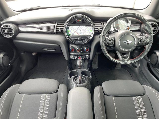 �A���ԃO���[�v���݌ɐ���2,000��!�S���̌n��X���烁�[�J�[�E�Ԏ��킸���Љ�o����̂ŁA���Ȃ��Ƀs�b�^���̂��Ԃ�������͂��ł���܂��͂��₢���킹��������