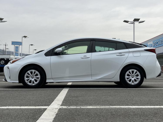 プリウス1.8 S セーフティ プラスII