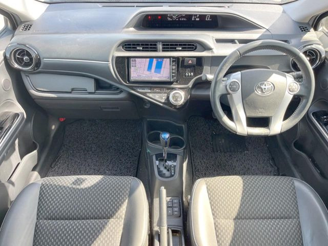 アクア1.5 X-URBAN ソリッド