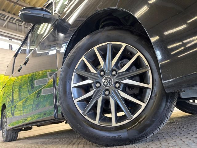 �y����16�C���`�A���~�z�C�[���z�O�ςɃ}�b�`���������A���~�z�C�[���𑕒����Ă���܂��B�e��ЊO�A���~�z�C�[����A�X�^�b�h���X�^�C�����戵�����Ă���܂��B���񂲑��k����������