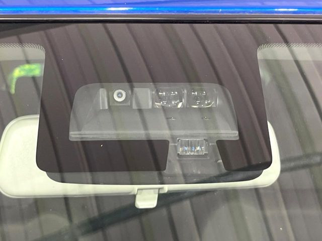 �y�X�Y�L �Z�[�t�e�B�T�|�[�g�z���s���ɑO���̎ԗ�����F�����A�Փ˂������Ȏ��͌x��ƃu���[�L�ŏՓˉ���Ɣ�Q�y�����A�V�X�g�B�����S�Ƀh���C�u�����y���݂��������܂��B