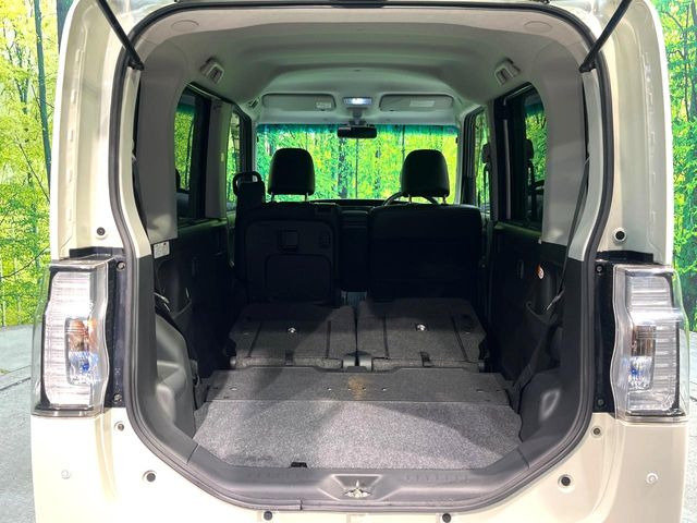 ���i�̂���������ʋ΁A���}���ɏ\���ȉ׎��X�y�[�X���m�ۂ��Ă���܂��B�Z�J���h�V�[�g��|���ƁA�傫�ȉו��̐ύڂ��\�ł���