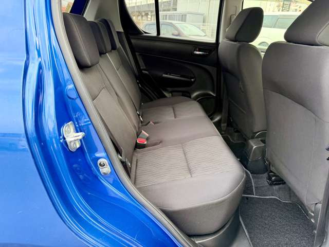 ���X�͍s�c�����R���̊��ˌ����_�̋߂��ɓX�܂��������܂��B���Ԃł��A�N�Z�X���₷���ꏊ�Ɍ�����܂��B�d�Ԃł��z���̍ۂ��Ŋ���JR���������w�܂ł��}���ɎQ��܂��B���C�y�ɂ��₢���킹������!