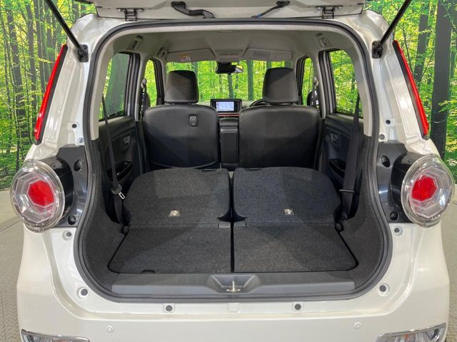 ���i�̂���������ʋ΁A���}���ɏ\���ȉ׎��X�y�[�X���m�ۂ��Ă���܂��B�Z�J���h�V�[�g��|���ƁA�傫�ȉו��̐ύڂ��\�ł���