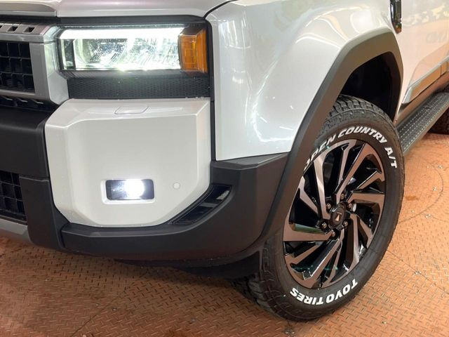 �yLED�w�b�h���C�g�z���V����ԑ��s�����ǍD�Ȏ��E���m�ۂ����S���ĉ^�]�ł��鍂�P�xLED�w�b�h���C�g�𑕔�!�_�����x�������A����d�͂��}�����Ă��܂��B