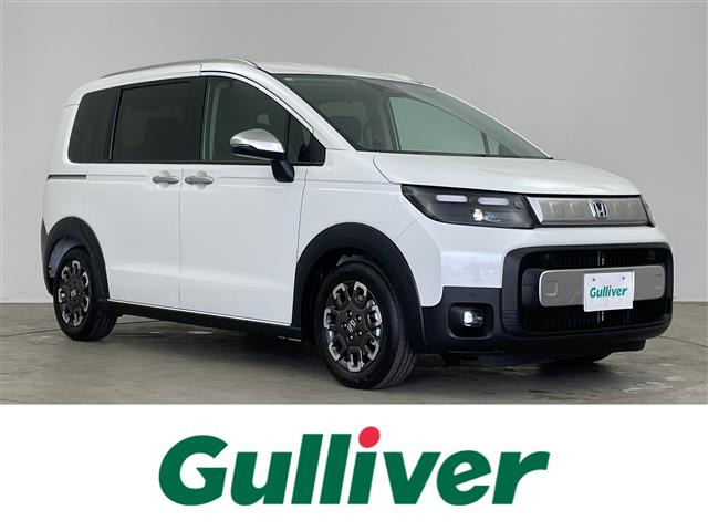 フリード1.5 e:HEV クロスター