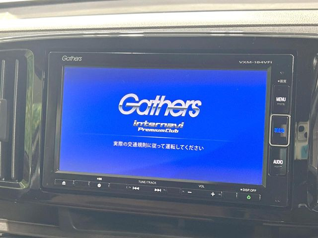 �y�����i�r�z�l�C�̏����i�r�𑕔����Ă���܂��B�i�r�̎g���₷���͂������A�I�[�f�B�I�@�\���[��!�L�����v�◷�s�͂������A�ʋ΂┃�����ȂǕ��i�̃h���C�u���y�����Ȃ�͂���