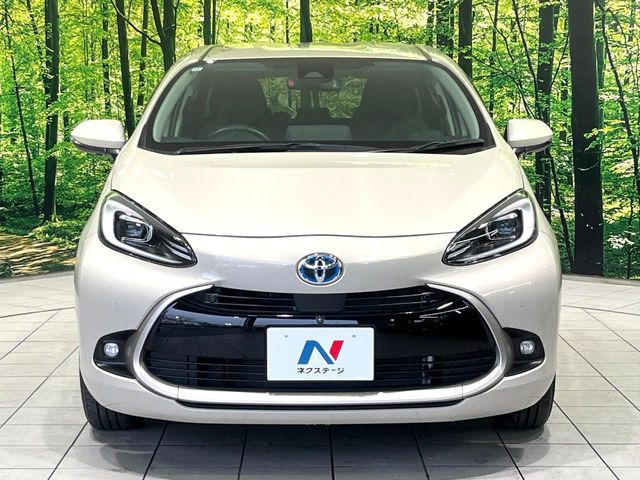 弊社では、全車『修復歴なし』のお車のみ取り扱っております。専任バイヤーによる厳選した仕入れの後、入庫後の車両チェックを行い、ネクステージが認定した高品質な中古車をご提供しております。