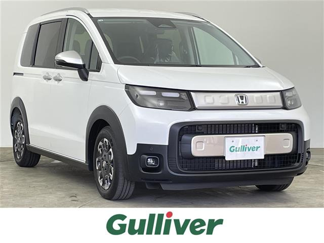 フリード1.5 e:HEV クロスター