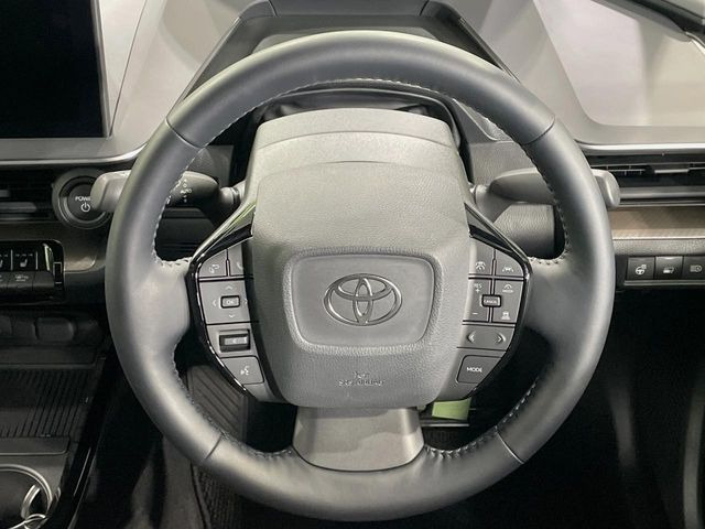 �y�����v�����X�e�A�����O�z�㎿�Ȋv���g�p���邱�ƂŁA��ɂ����������݂ƂĂ��^�]���₷���n���h���ł���