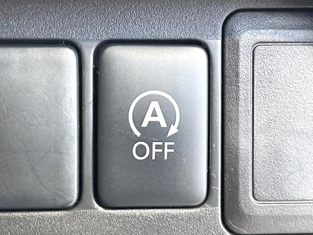 �y�A�C�h�����O�X�g�b�v�z�ԐM����a�؂Œ�Ԃ����ۂɃG���W�����~���A���ʂȔR���̏����}���܂��B�R��������ی�ɂȂ���@�\��G���W���̓u���[�L�𗣂��΍Ďn�����܂��B