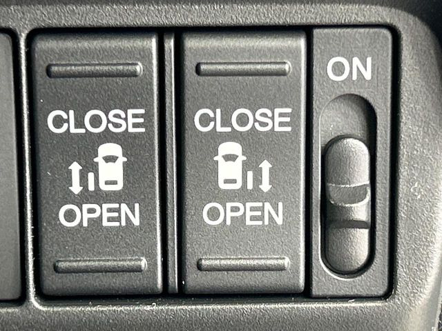 �y�����p���[�X���C�h�h�A�z�X�}�[�g�L�[��^�]�Ȃ̃X�C�b�`�Ō�ȗ����X���C�h�h�A�̊J���\���d��������͂����ăh�A���J����K�v�������A�����Ȃ��q�l�ł��ȒP�ɊJ���߂ł����K�ł���