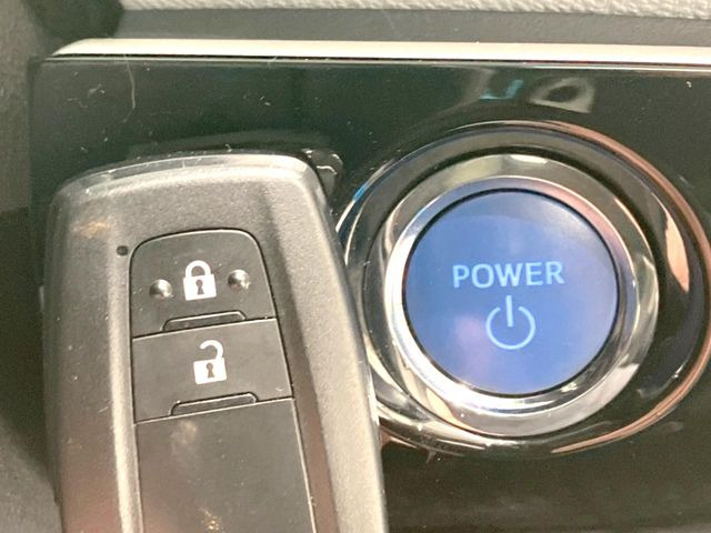 �y�X�}�[�g�L�[�z�J�o����|�P�b�g�ɓ��ꂽ�܂܂ł��h�A�̎{���E�������\�ȃX�}�[�g�L�[�𑕔��B�G���W���̃I���E�I�t�����J�M�����o���K�v����������Ƃ��Ă��֗��ł���