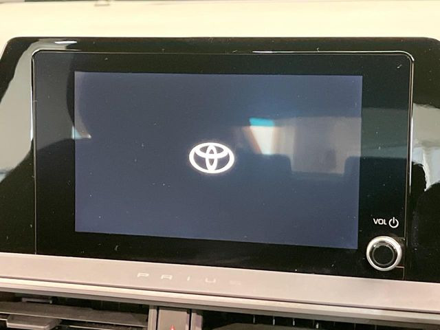 �y8�C���` �f�B�X�v���C�I�[�f�B�I�z���ʂ̃f�B�X�v���C��AppleCarPlay��AndroidAuto�����p�\�B�傫�ȉ�ʂŃX�}�z�i�r�A�v���������p���������܂���