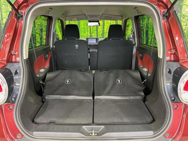 普段のお買い物や通勤、送迎等に十分な荷室スペースを確保しております。セカンドシートを倒すと、大きな荷物の積載も可能です♪