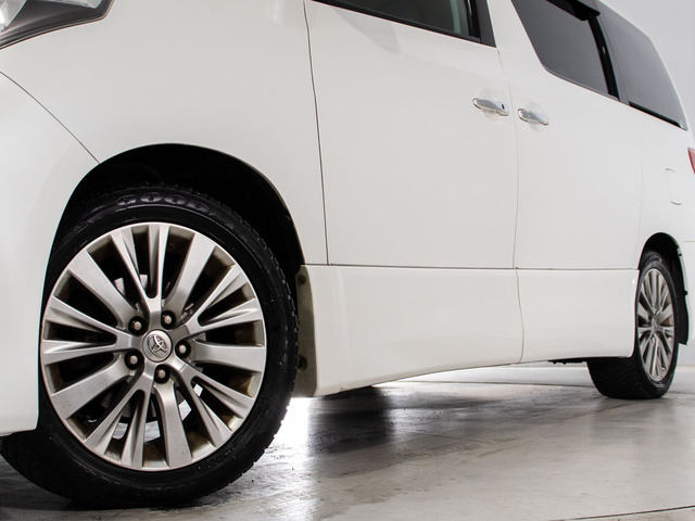 ★各種カスタム!★エアロ取付、社外アルミホイール換装承っております!