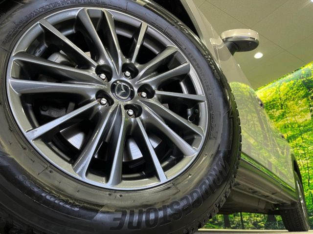 �y����17�C���`�A���~�z�C�[���z�O�ςɃ}�b�`���������A���~�z�C�[���𑕒����Ă���܂��B�e��ЊO�A���~�z�C�[����A�X�^�b�h���X�^�C�����戵�����Ă���܂��B���񂲑��k����������