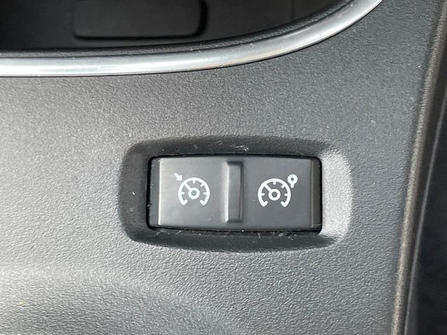 ���I�[�g�N���[�Y�R���g���[��:�������H�⎩���Ԑ�p���H���ɂāA�葬���q���\�ƂȂ�֗��ȋ@�\�ł��B�������ړ��̍ۂł����ɂ����֗��ɂ��g�����������܂���