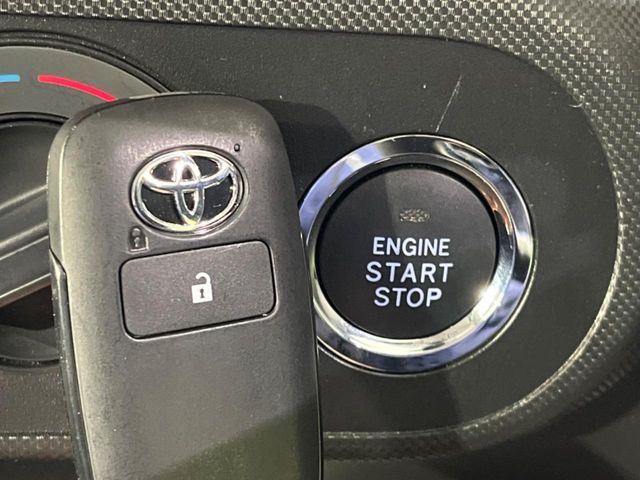 �y�X�}�[�g�L�[�z�J�o����|�P�b�g�ɓ��ꂽ�܂܂ł��h�A�̎{���E�������\�ȃX�}�[�g�L�[�𑕔��B�G���W���̃I���E�I�t�����J�M�����o���K�v����������Ƃ��Ă��֗��ł���