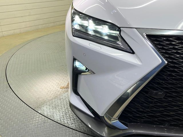 �y�O��LED�w�b�h���C�g�z�X�^�C���b�V���Ȍ����ڂ̎O��LED�w�b�h���C�g�𑕔���X�^�C�������łȂ��A��Ԃ̑��s�����E�ǍD�ň��S���Ă���肢�������܂��B