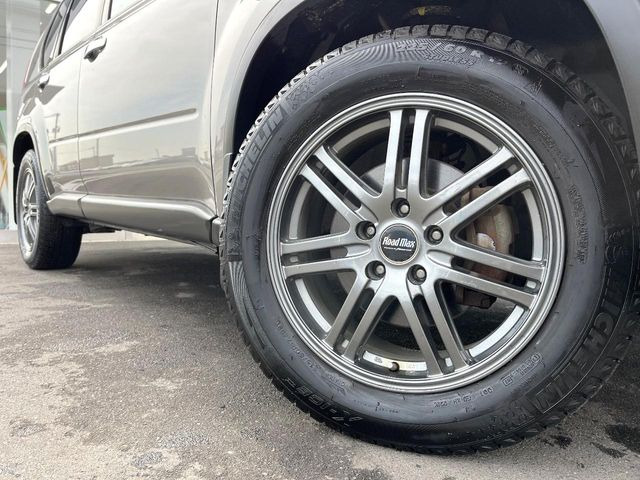 �y17�C���`�A���~�z�C�[���z�O�ςɃ}�b�`�����A���~�z�C�[���𑕒����Ă���܂��B�e��A���~�z�C�[����A�X�^�b�h���X�^�C�����戵�����Ă���܂��B���񂲑��k����������